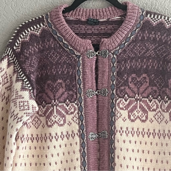 Dale of Norway - Mauve & ivory fair isle cardigan sweater, 42 M - Picture 9 of 10